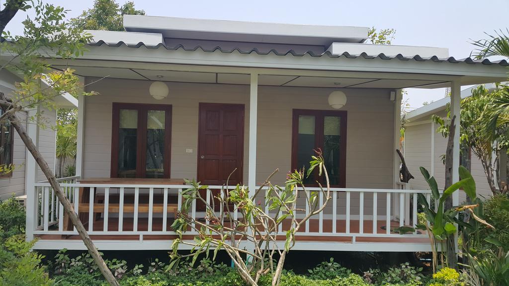 Oyo 75402 Villa Rayonghouse Ban Nong Sai Yong Luaran gambar